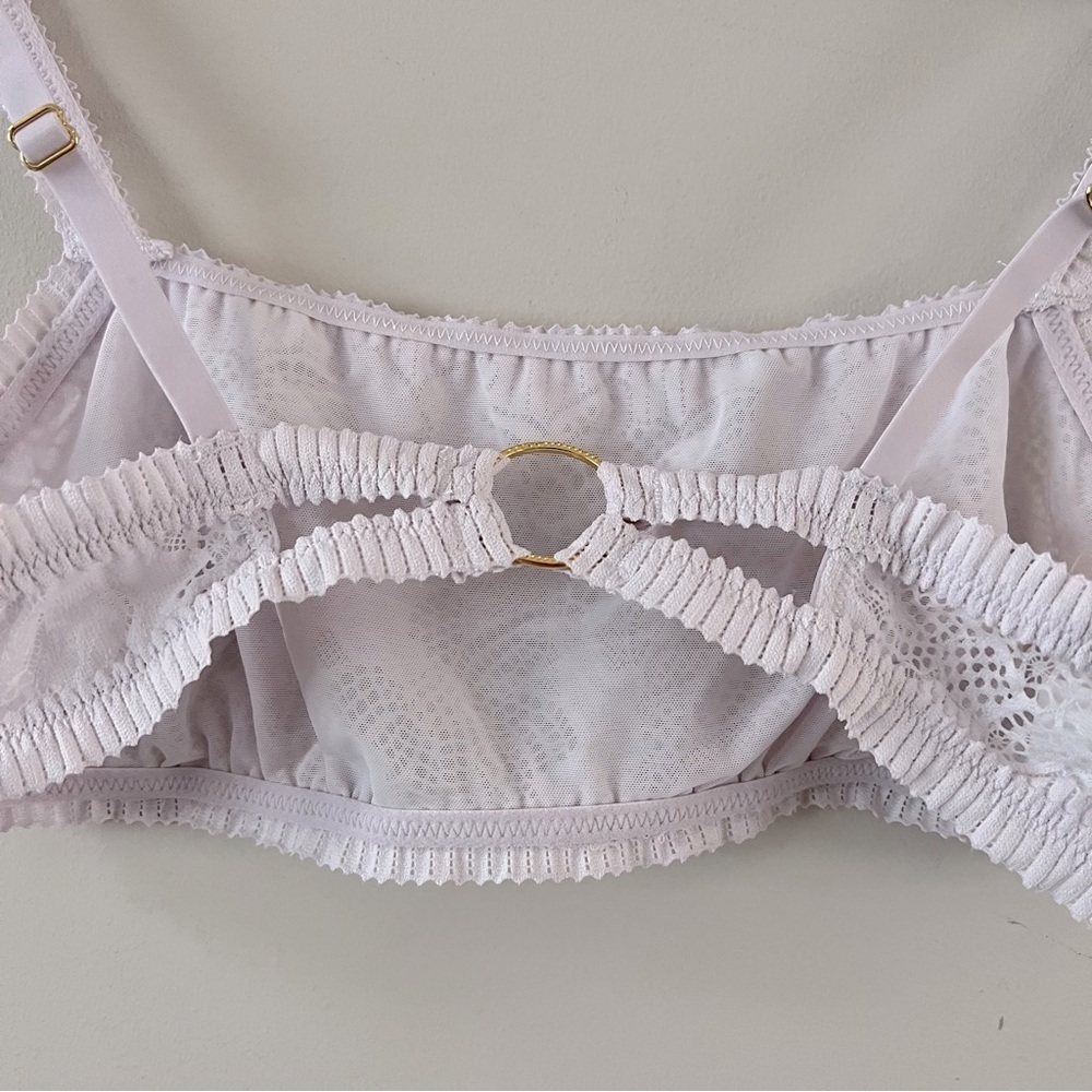 Aerie Semi Sheer floral lace bralette Ladies size medium Light purple lavender - Picture 4 of 9